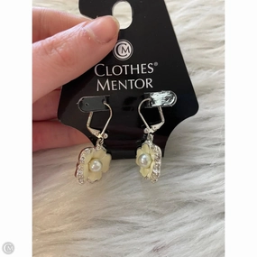 Earrings Dangle/drop By Clothes Mentor